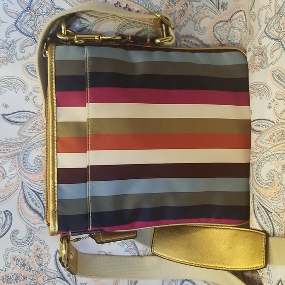 Beautiful Striped Coach Crossbody Purse, wristlet & ID Card Holder - Picture 7 of 10